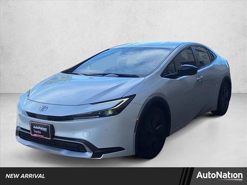 Used 2023 Toyota Prius Prime SE image 1