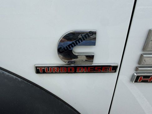 Used 2016 RAM 5500 Tradesman w/ Power Accessory Group image 17