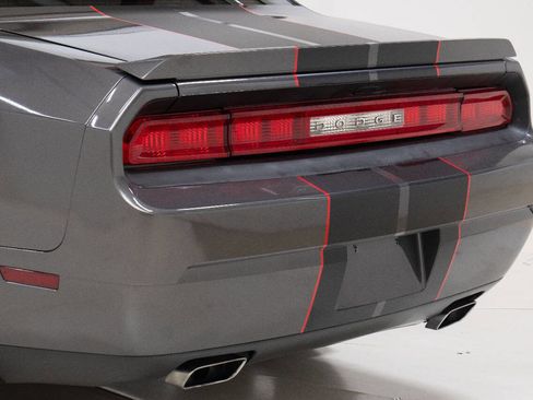 Used 2013 Dodge Challenger R/T image 13