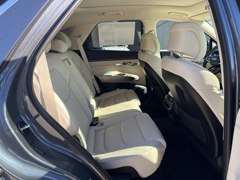 New 2026 Genesis GV70 2.5T Select image 11