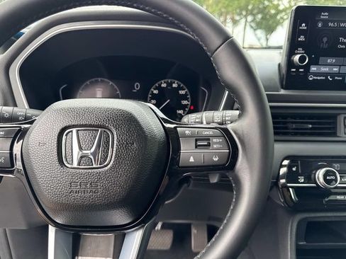 Certified 2023 Honda Pilot Touring image 30