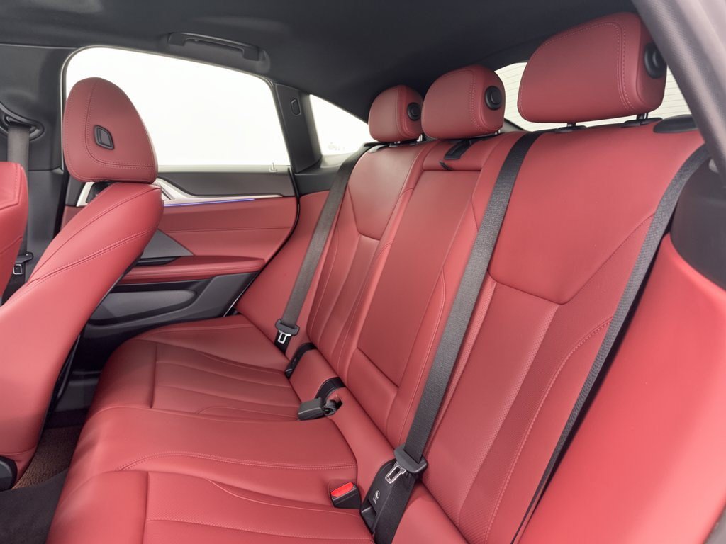 Used 2023 BMW i4 eDrive40 RWD image 25