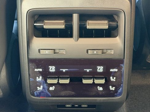 New 2026 Porsche Macan 4 Electric image 19