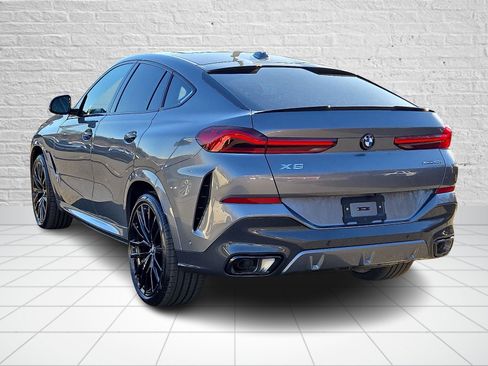 New 2026 BMW X6 xDrive40i w/ Climate Comfort Package image 3