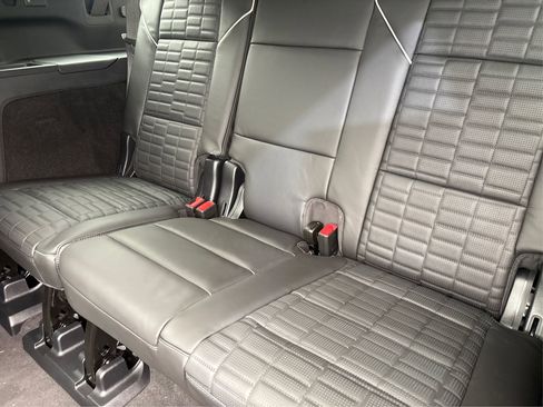 New 2025 Cadillac Escalade ESV Sport Platinum image 12