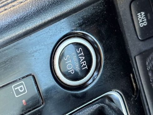 Used 2023 Nissan Kicks SV FWD image 29