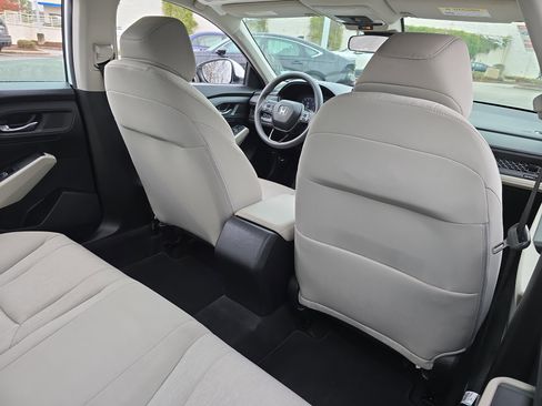 Certified 2023 Honda Accord LX image 11