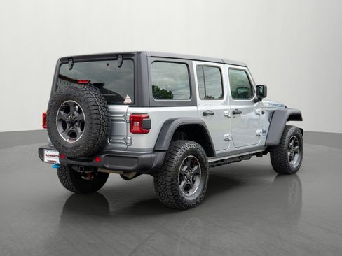Used 2023 Jeep Wrangler Unlimited Rubicon 4xe w/ Cold Weather Group AWD/4WD image 7