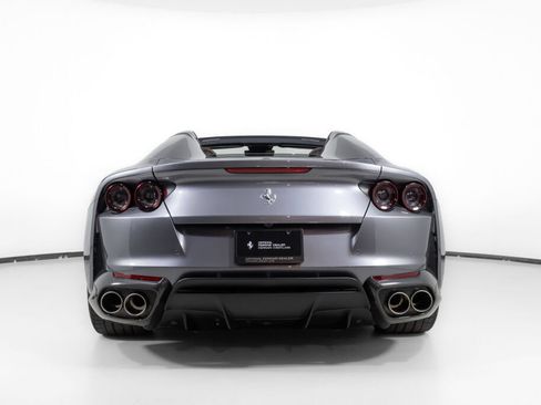 Used 2021 Ferrari 812 GTS RWD image 6