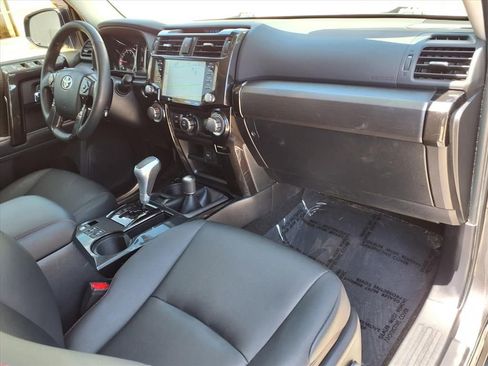 Used 2021 Toyota 4Runner TRD Off-Road Premium w/ Moonroof Package AWD/4WD image 8