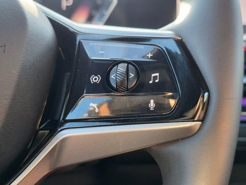 Used 2025 BMW i5 xDrive40 image 24