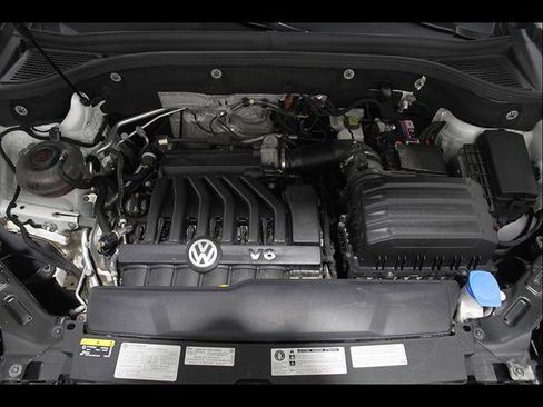 Used 2021 Volkswagen Atlas SEL AWD/4WD image 21