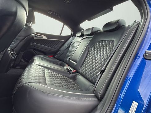 Used 2019 Genesis G70 3.3T Advanced w/ Sport Package image 10