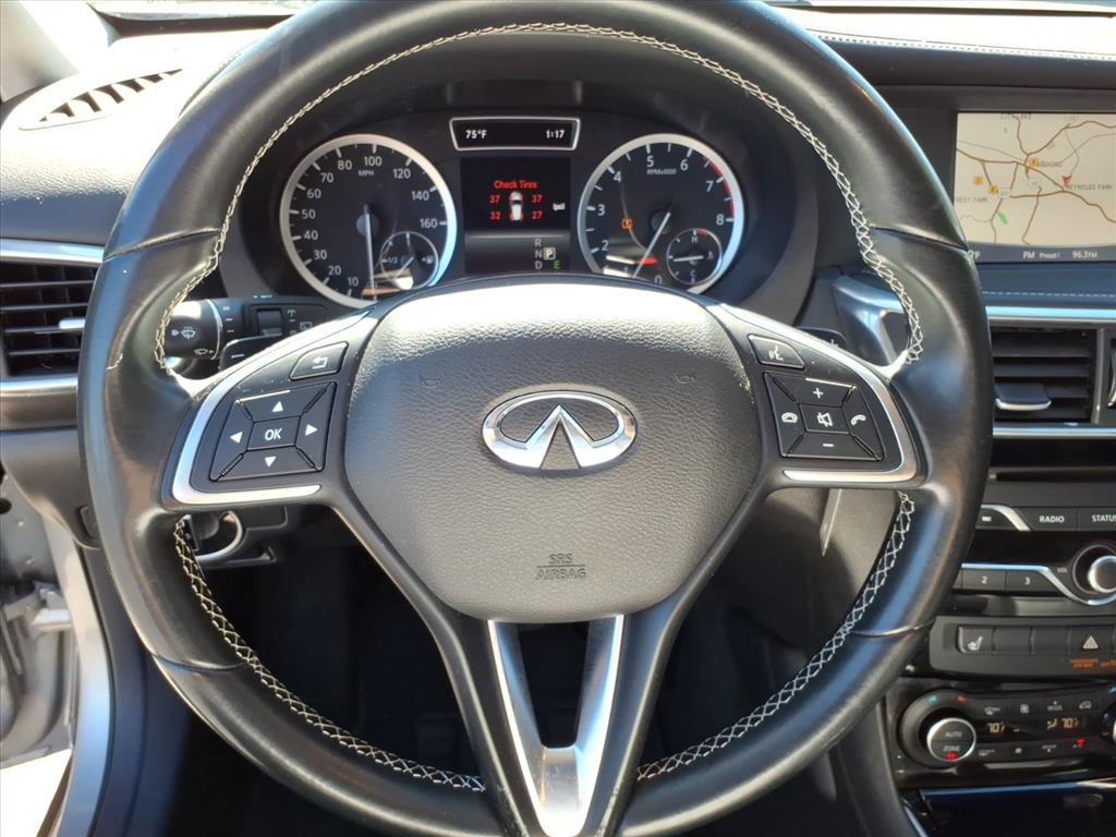 Used 2017 INFINITI QX30 Premium w/ Navigation Package AWD/4WD image 29