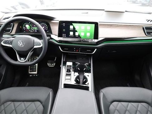 New 2026 Volkswagen Atlas SEL Premium R-Line image 28