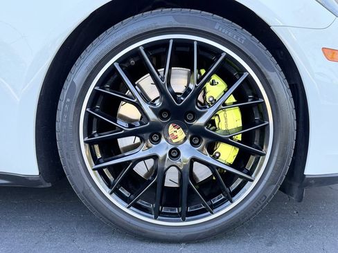 Used 2018 Porsche Panamera 4 w/ Premium Package AWD/4WD image 46