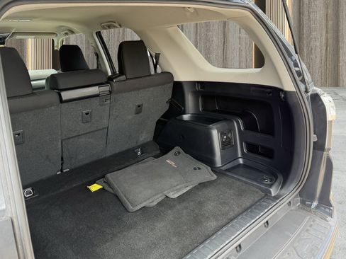 Used 2024 Toyota 4Runner TRD Off-Road image 16