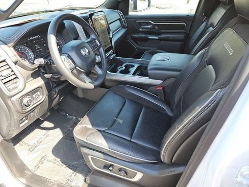 Used 2024 RAM 1500 Laramie image 19