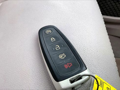 Used 2014 Ford Escape Titanium w/ Equipment Group 401A FWD image 15