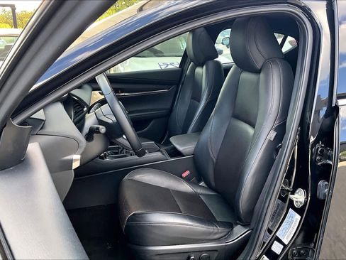 Used 2021 MAZDA MAZDA3 s FWD image 8