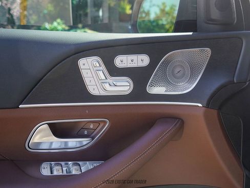 Used 2024 Mercedes-Benz GLS 450 4MATIC image 27