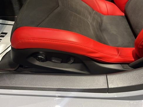 Used 2024 Chevrolet Corvette Stingray Premium Conv w/ 3LT image 11