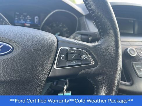 Used 2018 Ford Focus SE w/ Cold Weather Package FWD image 11