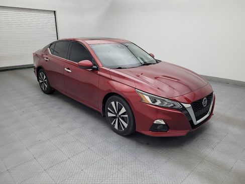 Used 2019 Nissan Altima 2.5 SL FWD image 11