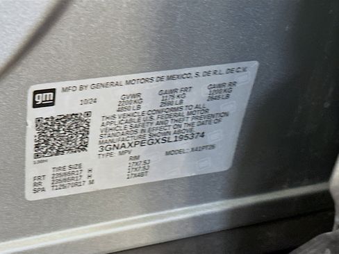 Used 2025 Chevrolet Equinox LT w/ Convenience Package II image 12