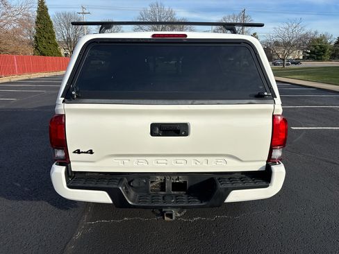Used 2021 Toyota Tacoma SR image 6