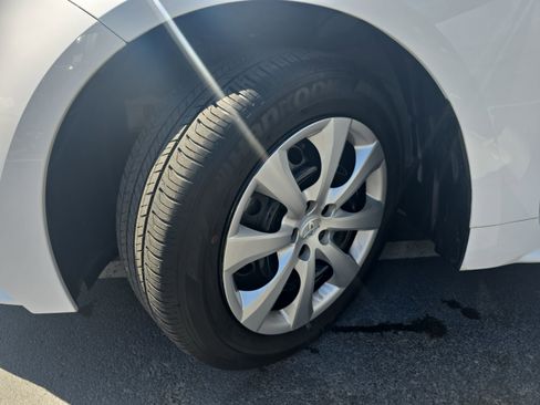 Used 2024 Toyota Corolla LE FWD image 27