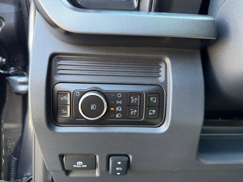Used 2026 Ford F250 Platinum w/ Tremor Off-Road Package AWD/4WD image 7