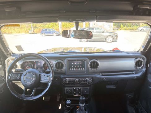 Used 2020 Jeep Gladiator Sport w/ Quick Order Package 24S image 12