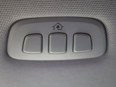 Used 2022 Ford Explorer Limited image 56