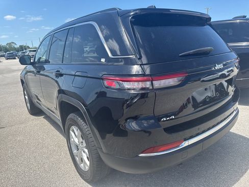 Used 2023 Jeep Grand Cherokee Limited image 7