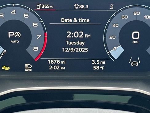 Certified 2025 Audi Q3 2.0T Premium Plus w/ Premium Plus Package image 27