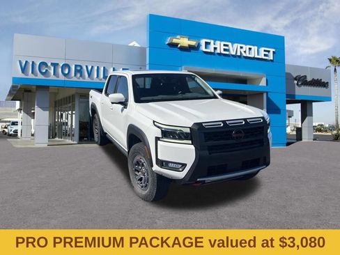 Used 2025 Nissan Frontier PRO-4X w/ Pro Premium Package AWD/4WD image 3