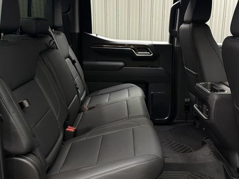 Used 2026 Chevrolet Silverado 1500 LT Trail Boss w/ Convenience Package II AWD/4WD image 40