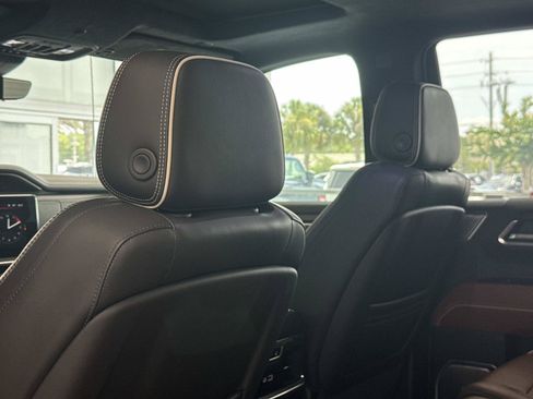 Used 2024 GMC Sierra 1500 Denali Ultimate AWD/4WD image 7