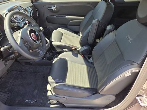 Used 2018 FIAT 500 Pop w/ Urbana Appearance Package FWD image 10