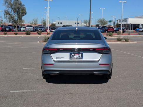 Used 2023 Honda Accord EX image 4