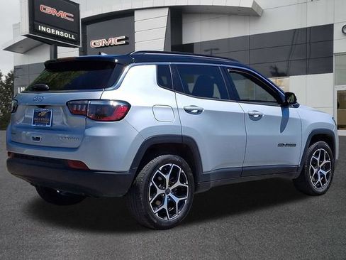 Used 2025 Jeep Compass Limited AWD/4WD image 24