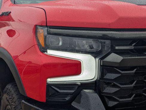 Certified 2024 Chevrolet Silverado 1500 ZR2 w/ Technology Package image 10