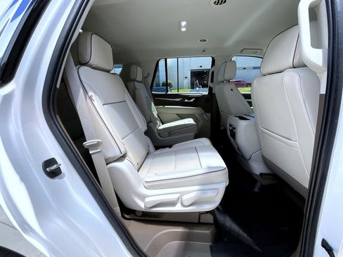 Used 2022 GMC Yukon Denali w/ Max Trailering Package AWD/4WD image 19