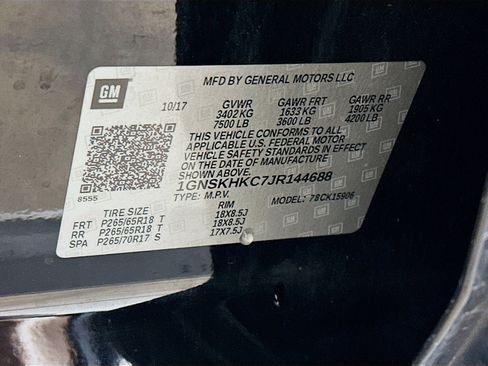 Used 2018 Chevrolet Suburban LT image 12