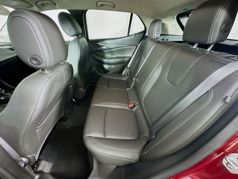 Used 2024 Buick Encore GX Sport Touring image 30