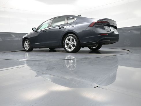 Certified 2023 Honda Accord LX image 31