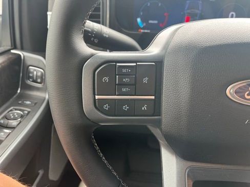 Used 2025 Ford F250 Lariat w/ Chrome Package AWD/4WD image 17
