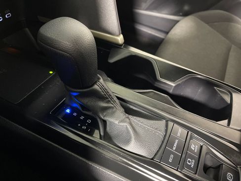 Used 2025 Toyota Camry LE FWD image 22