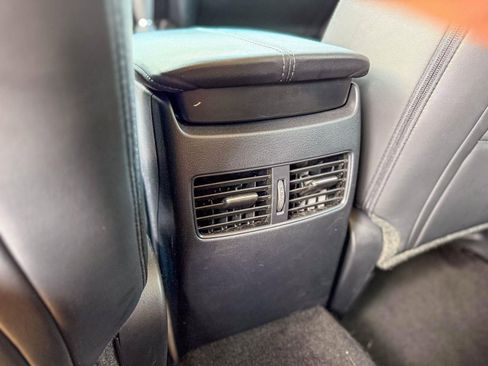 Used 2025 MAZDA CX-30 AWD 2.5 S w/ Preferred Package image 18